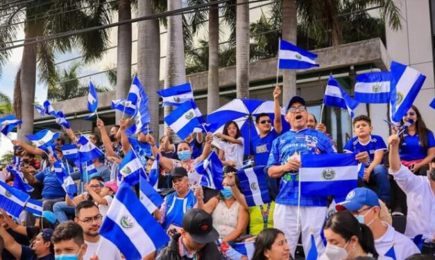 Tejiendo Historias y Tradiciones La Comunidad Salvadoreña en Calgary